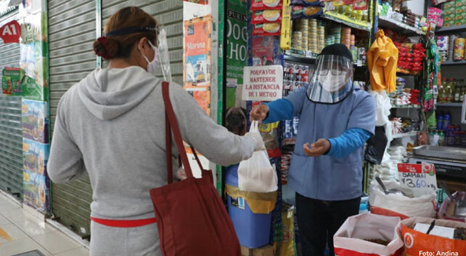 Aprueban exonerar del IGV a alimentos de primera necesidad hasta diciembre