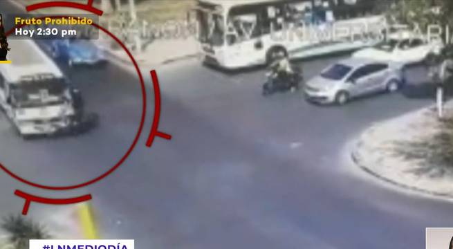 Motociclista queda grave tras ser embestido por cúster