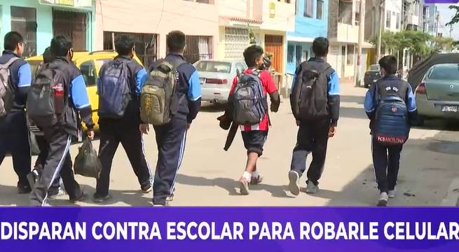 Disparan a escolar para robarle celular