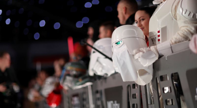 Maquetas de 'Star Wars' y el traje de Elvis, entre los objetos de cine que se subastan