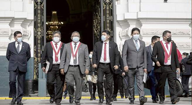 Acción Popular anuncia denuncia constitucional contra titulares del JNE, ONPE y Reniec