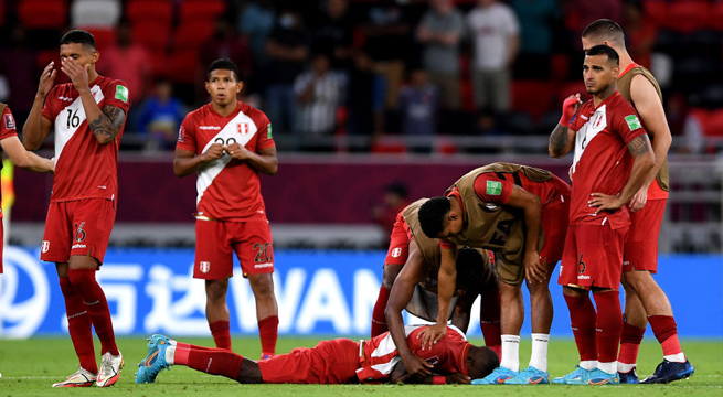 Luis Advíncula se quebró tras el final de los penales en el Perú vs. Australia