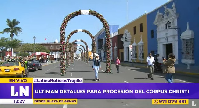 Corpus Christi: trujillanos viven con fervor  y alegría festividad en plaza de armas