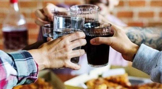 41% de los peruanos realiza más reuniones en casa hoy que antes de la pandemia