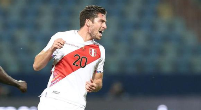 Santiago Ormeño pasó los exámenes médicos con Chivas