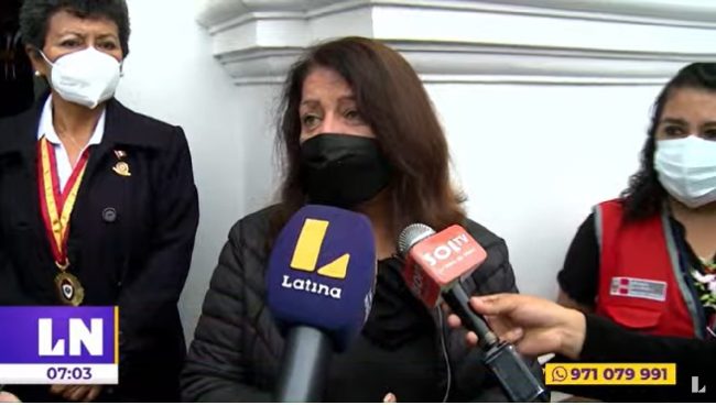 Ministra de la Mujer dice que estuvo 