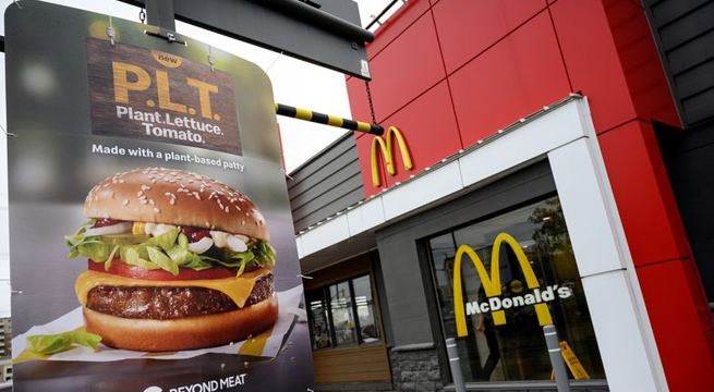 McDonald's sube el precio de la hamburguesa con queso en Reino Unido por primera vez en 14 años
