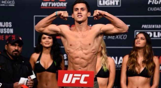 Claudio Puelles se enfrentará a Dan Hooker en el evento UFC 281