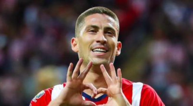 Santiago Ormeño anotó su primer gol con la camiseta de Chivas