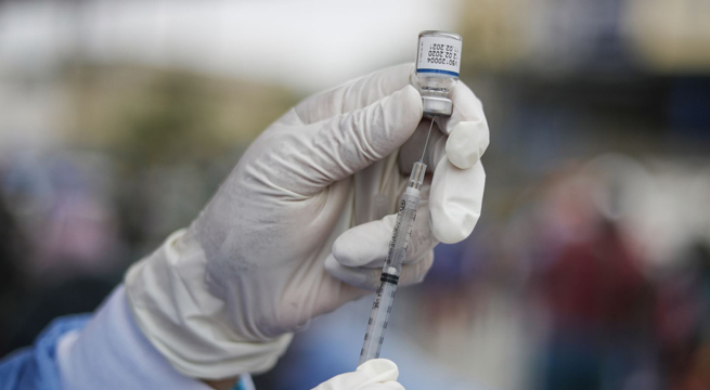 COVID-19: ¿Las vacunas “caducan”? esto es lo que debes saber