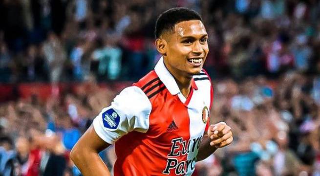 Marcos López y su felicidad tras debutar con Feyenoord: 