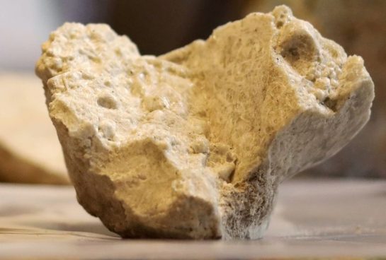 Perú quiere fabricar baterías de litio, afirma viceministro