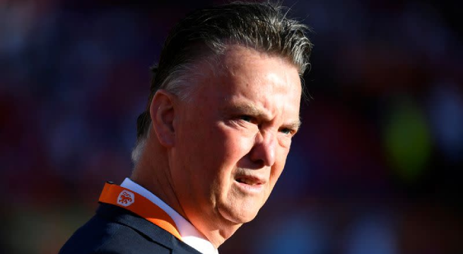 Van Gaal busca un arquero especialista en penales para el Mundial