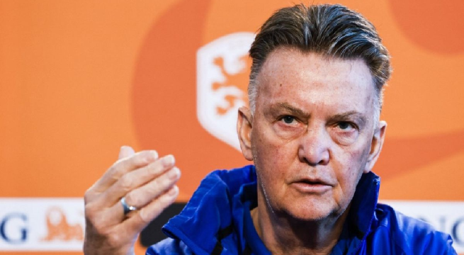 Van Gaal recorta la plantilla de Países Bajos y muestra su mano para el Mundial