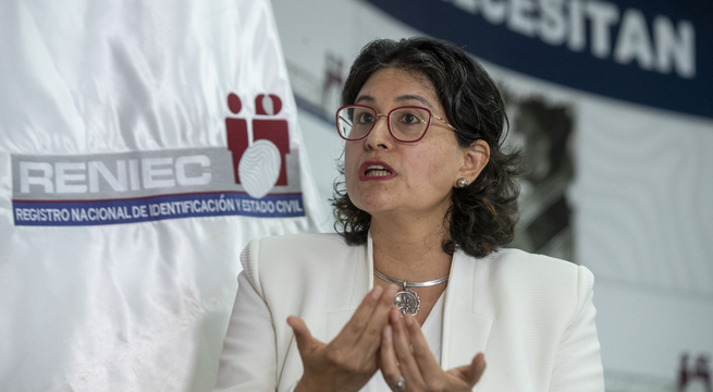 Fiscalización citará a jefa de Reniec por acta de defunción del dueño de casa en Sarratea