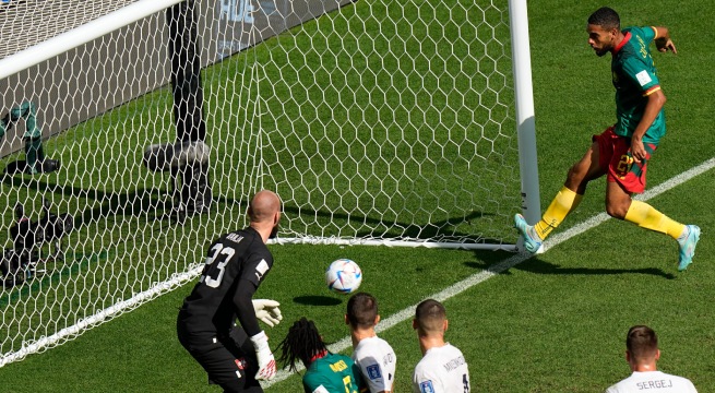 Cayó el primero: Castelletto anotó el 1-0 de Camerún ante Serbia por el Mundial Qatar 2022