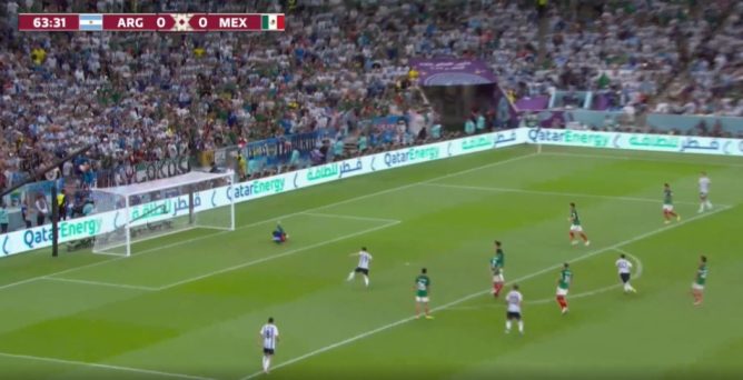 Lionel Messi anotó el primer gol del partido para Argentina sobre México