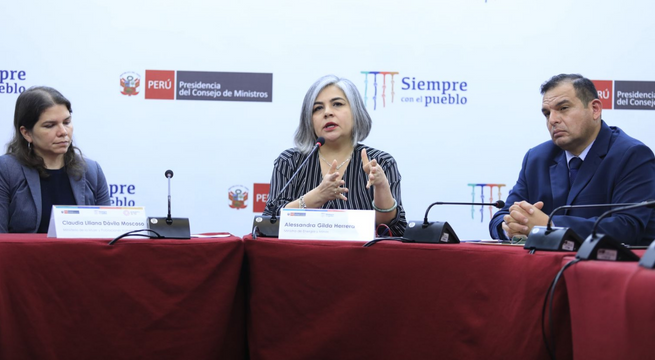 Ministros piden a comuneros de Cuninico levantar bloqueo del río Marañón