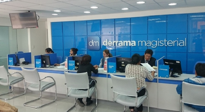 Congreso suspende por dos años decreto que regula el manejo de la Derrama Magisterial