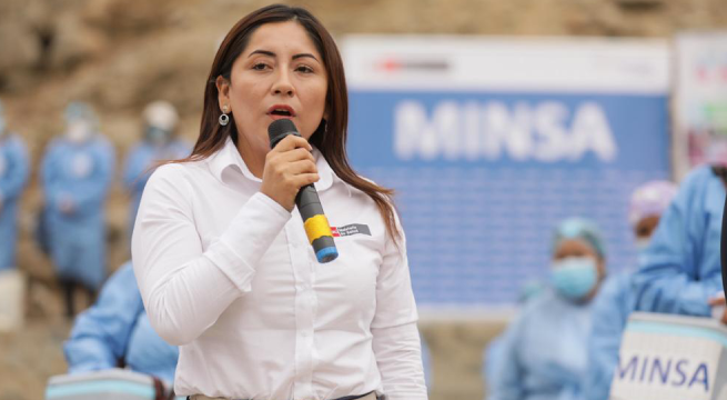 Comisión de Ética solicita informe a Oficialía por contratos de familiares de congresista Kelly Portalatino