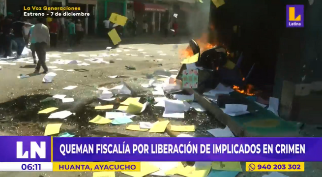 Ayacucho: fiscalía liberó a jóvenes que confesaron asesinato y ciudadanos quemaron la sede