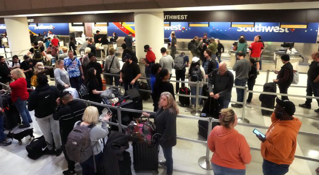 Cancelan miles de vuelos en EE. UU. por malas condiciones atmosféricas