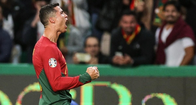 Cristiano Ronaldo se convirtió en el futbolista con más presencias internacionales de la historia