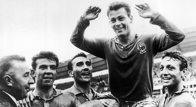 Fútbol de luto: Just Fontaine falleció a los 89 años