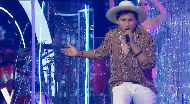 Joss cantó con sentimiento “Yo soy huancaíno” en la noche de eliminaciones