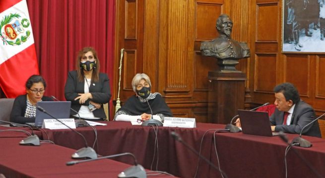 Rosío Torres: Comisión de Ética recibió testimonio de extrabajadora