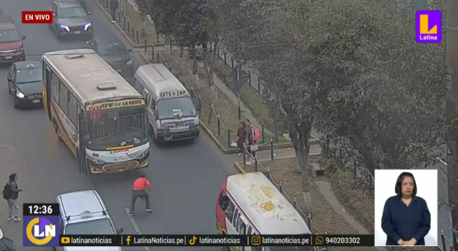 Santa Anita: 'robacelulares' fue embestido por una combi tras quitarle celular a pasajera