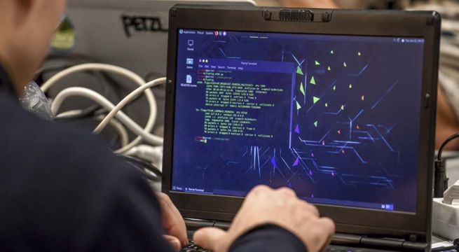 Las estafas más recurrentes en Internet son las compras en línea, según la PNP