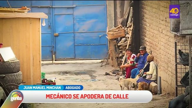 Ate: Mecánico se apoderó de calle con portón y llantas e impide la libre circulación cobrando peaje