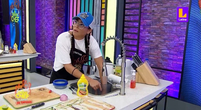 El Gran Chef Famosos: Laura Spoya ofrece ayuda a Katia Palma y esta le dice que solo 