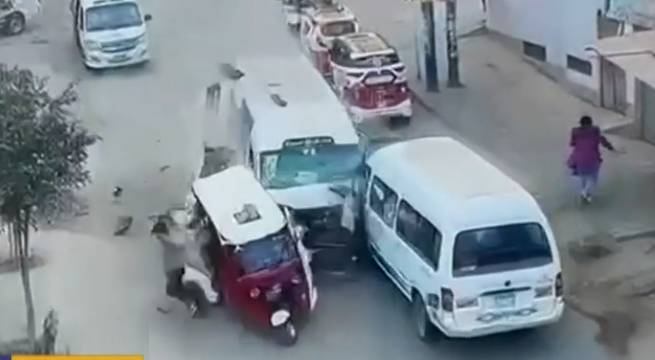 Padre y bebé de 10 meses graves tras triple choque