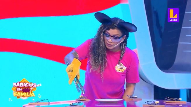 Salvada por un queso: Paula Arias demuestra que no le teme a las ratoneras en el 'Desafío' de Sábados en Familia