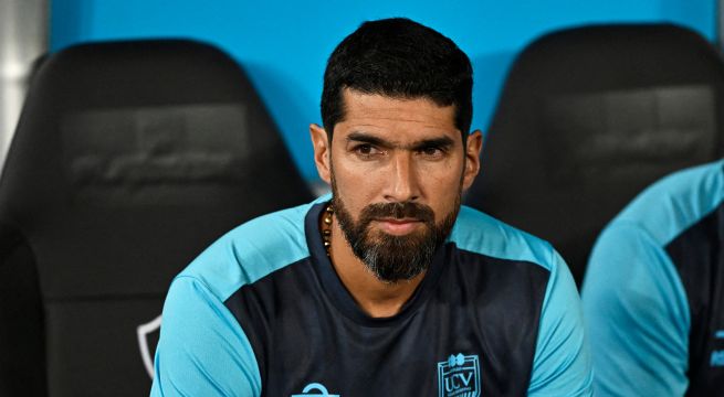 Sebastián Abreu no es más el técnico de la Universidad César Vallejo