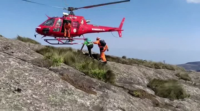 Brasil: bomberos trasladan en helicóptero a receptor de trasplante de órganos