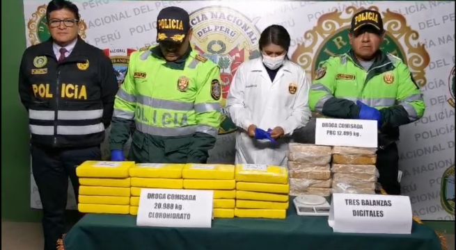Policía halla 30 kilos de cocaína en bus interprovincial