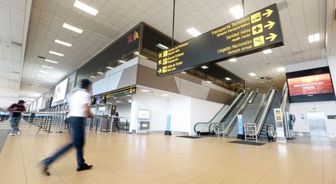 Latam suspende vuelos directos de Lima a Londres