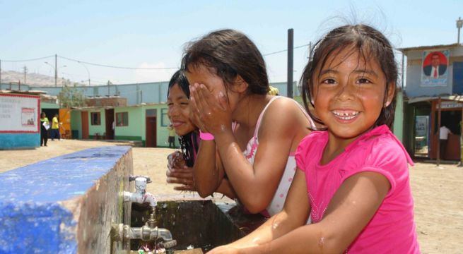 ¿Cómo inculcar a los niños a cuidar el agua en casa?