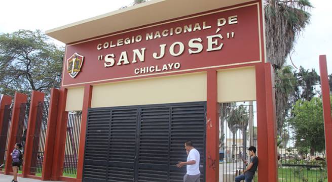 Durante charla antidrogas: perro policía le halla cocaína a estudiante en colegio