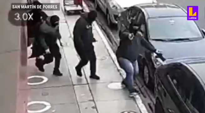San Martín de Porres : Delincuentes armados asaltan banco en pleno Estado de Emergencia