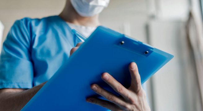 Salud: Ejecutivo evalúa que médicos especializados trabajen en dos establecimientos