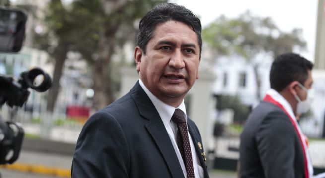 MININTER ofrece S/100 000 por información que permita capturar a Vladimir Cerrón