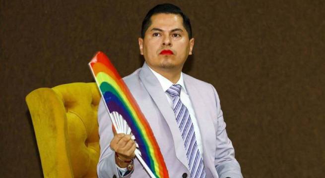 Hallan muerto al magistrado Ociel Baena, primera persona en obtener un pasaporte no binario en México