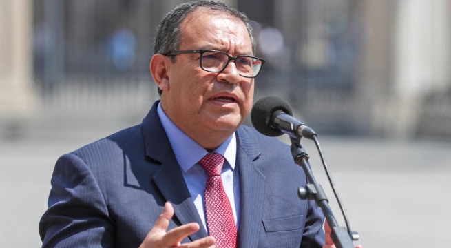 Otárola sí se reunió con altos mandos militares un día antes del estado de emergencia por protestas