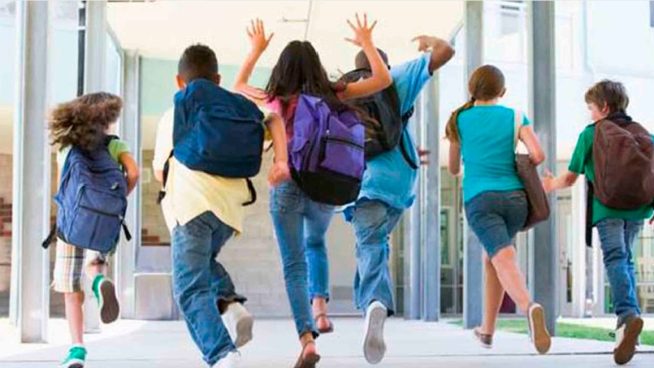 Año Escolar 2024: cuáles son los colegios que aceptarán ropa de calle