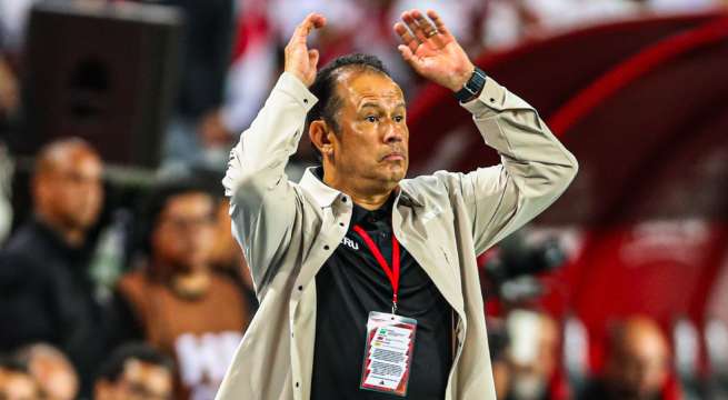 Oficial: Juan Reynoso no es más DT de la Selección Peruana