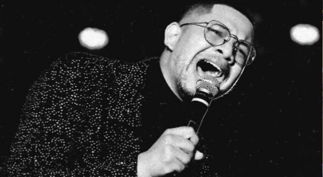 Joven cantante muere mientras brindaba un concierto